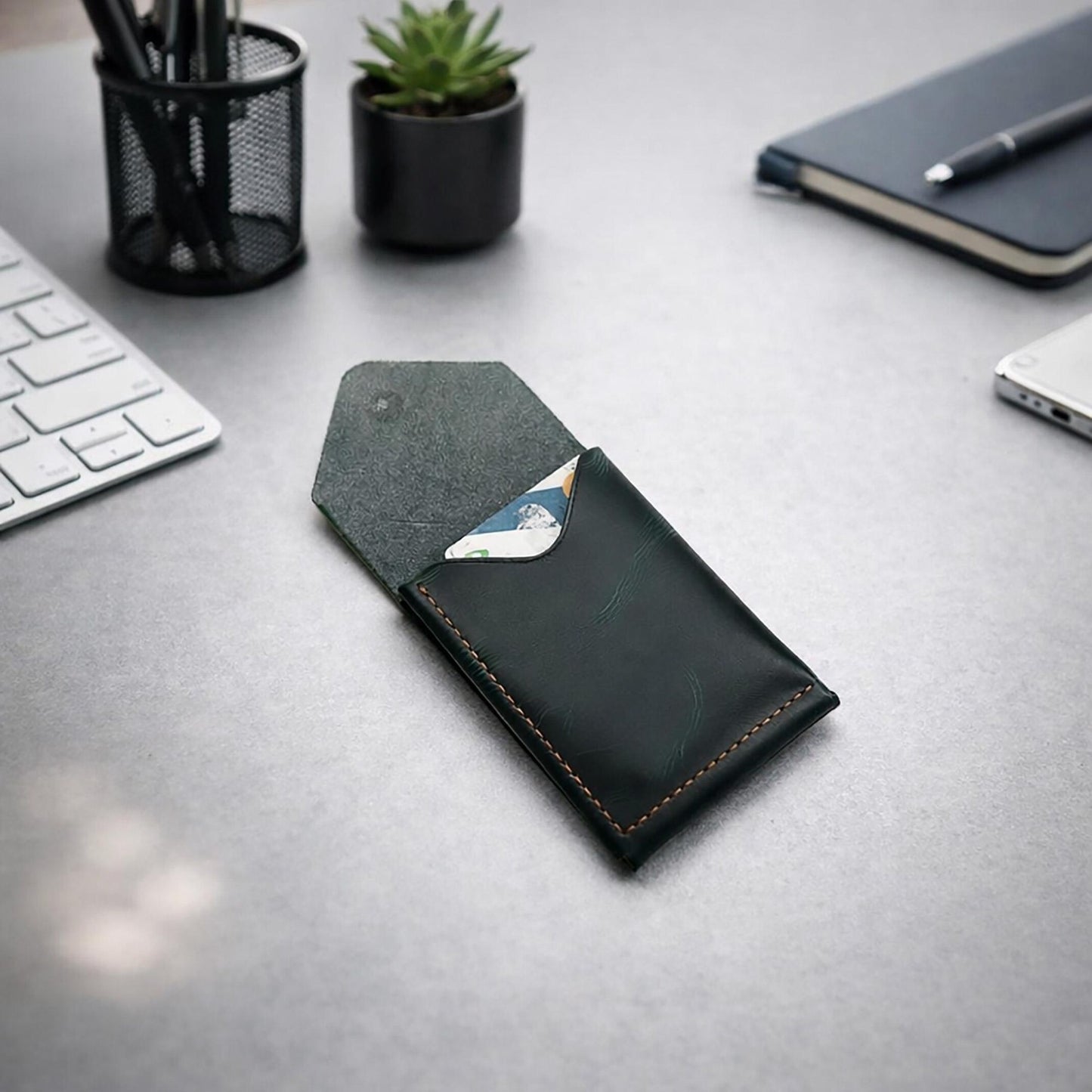 Handmade Leather Cash Wallet, Slim Card & Cash Holder, Minimalist Wallet, Front Pocket, Flap Wallet